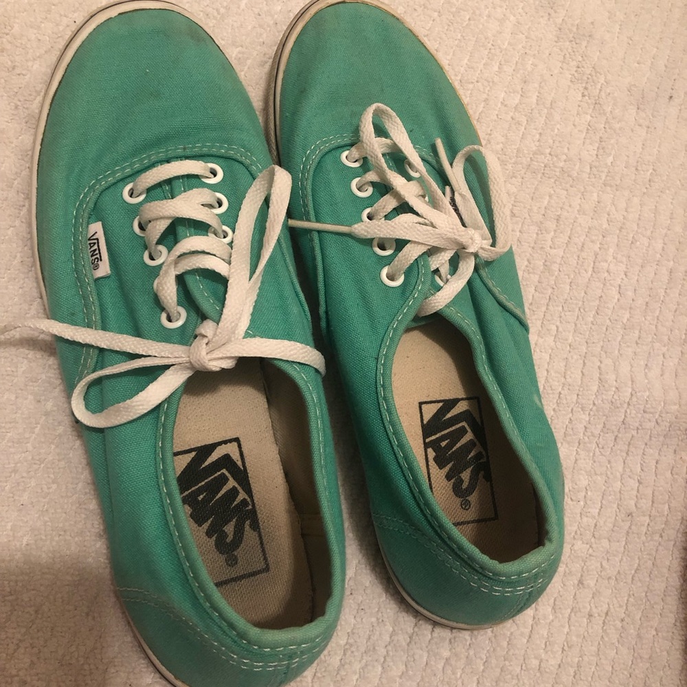 Vans - Picture 4 of 6